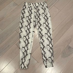 NWT - lounging pants by Socialite